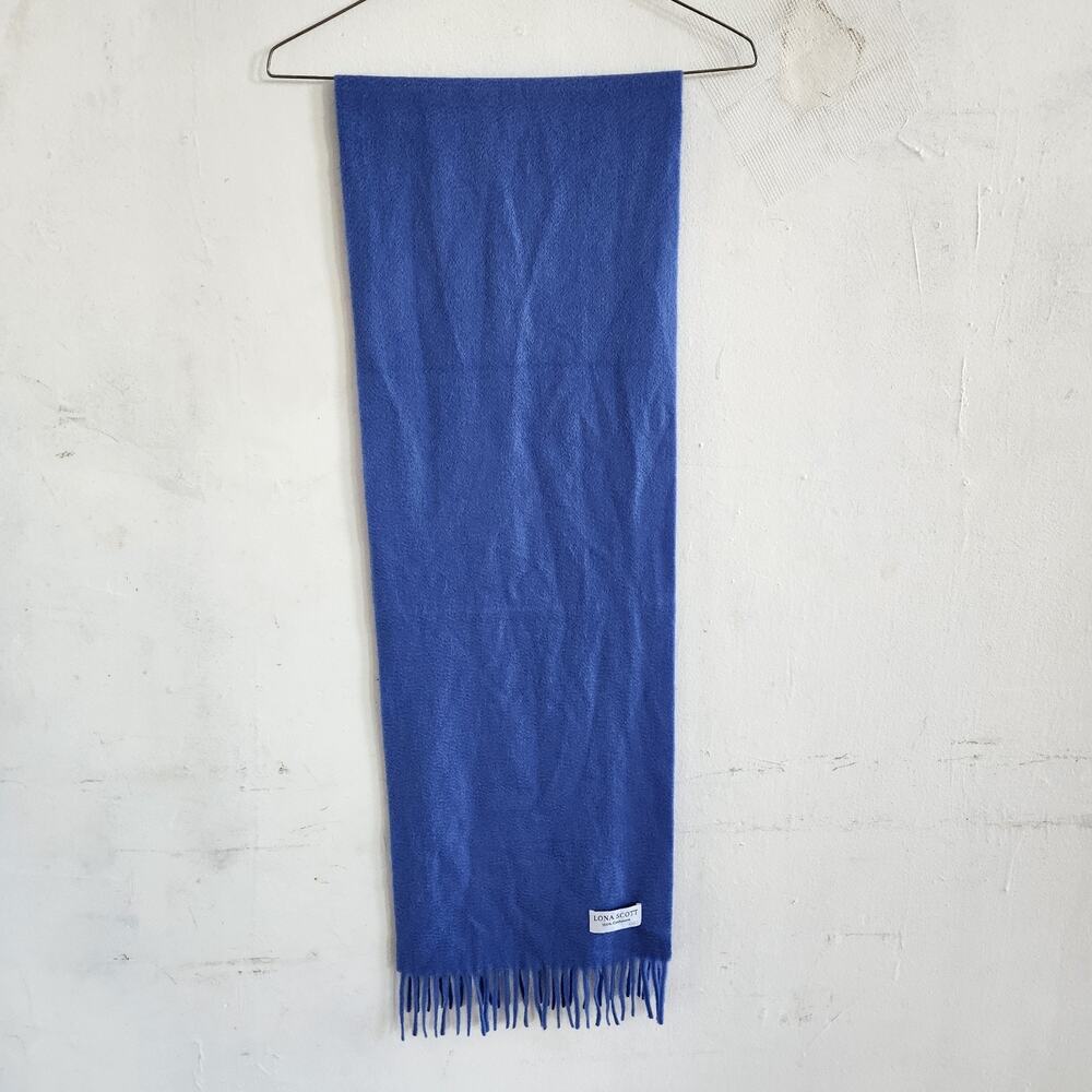 Lona Scott 100% Cashmere Bright Blue Fringe Scarf Soft Quiet Luxury Winter - Picture 2 of 6